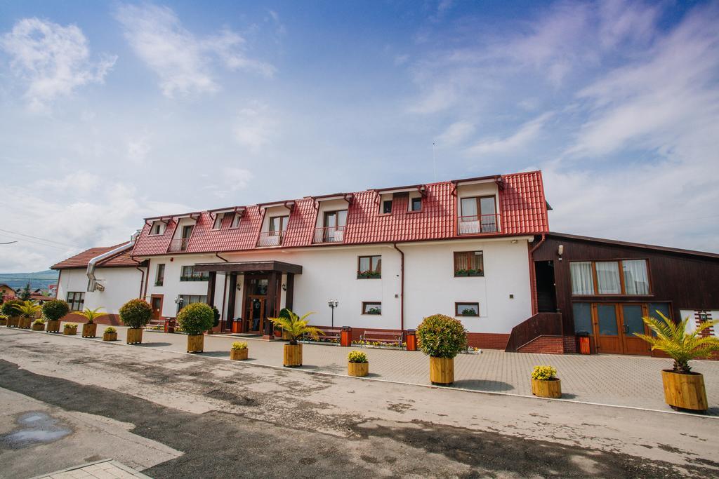 Pensiunea Terra Bistriţa Exterior foto
